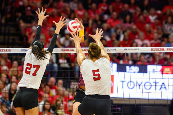 02_Harper Murray, Bekka Allick_VB vs Minnesota 0924